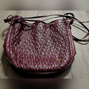 Vintage Etinne Aigner womens purse in a beautiful maroon!